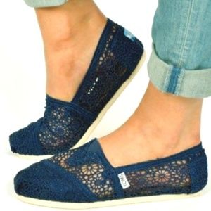 Crochet Navy Blue TOMS!